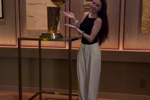 杨毅现场讲解纽约VVVIPPP座位：就这个位置 50万刀！